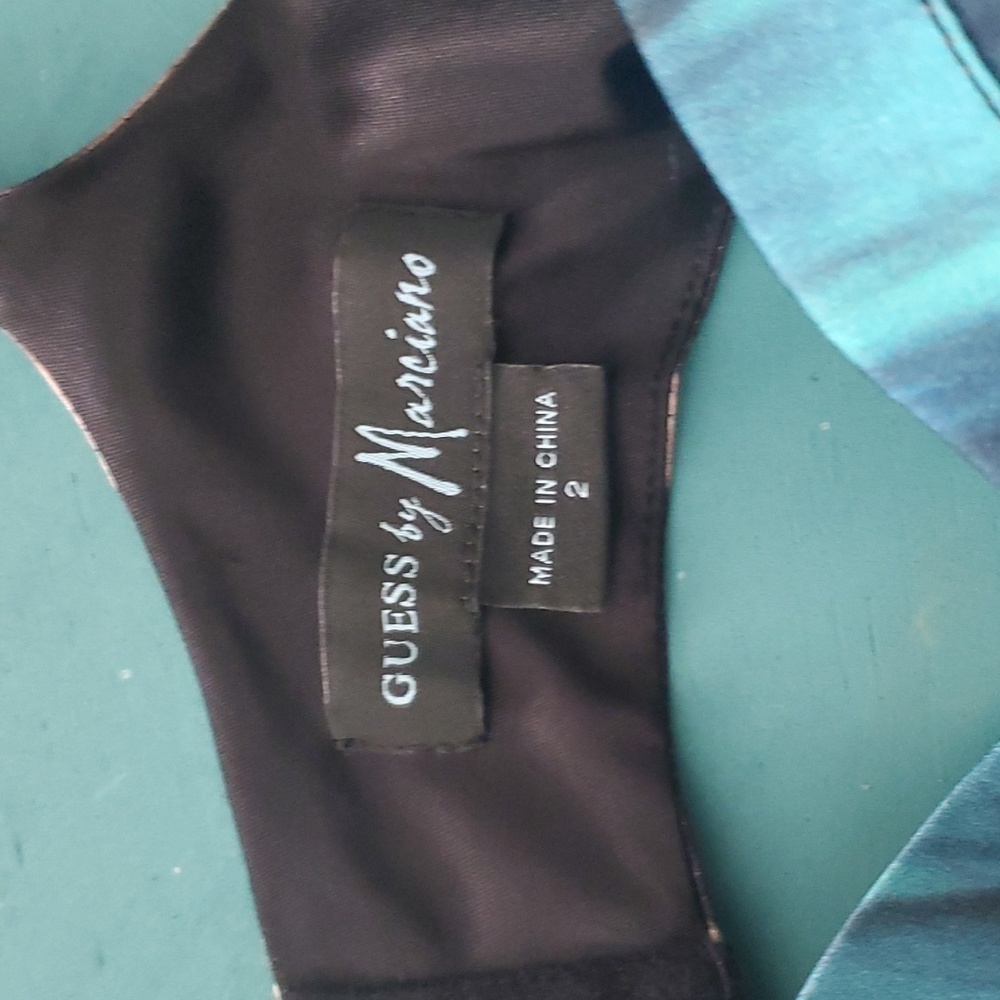 Guess bodysuit - Picture 2 of 3